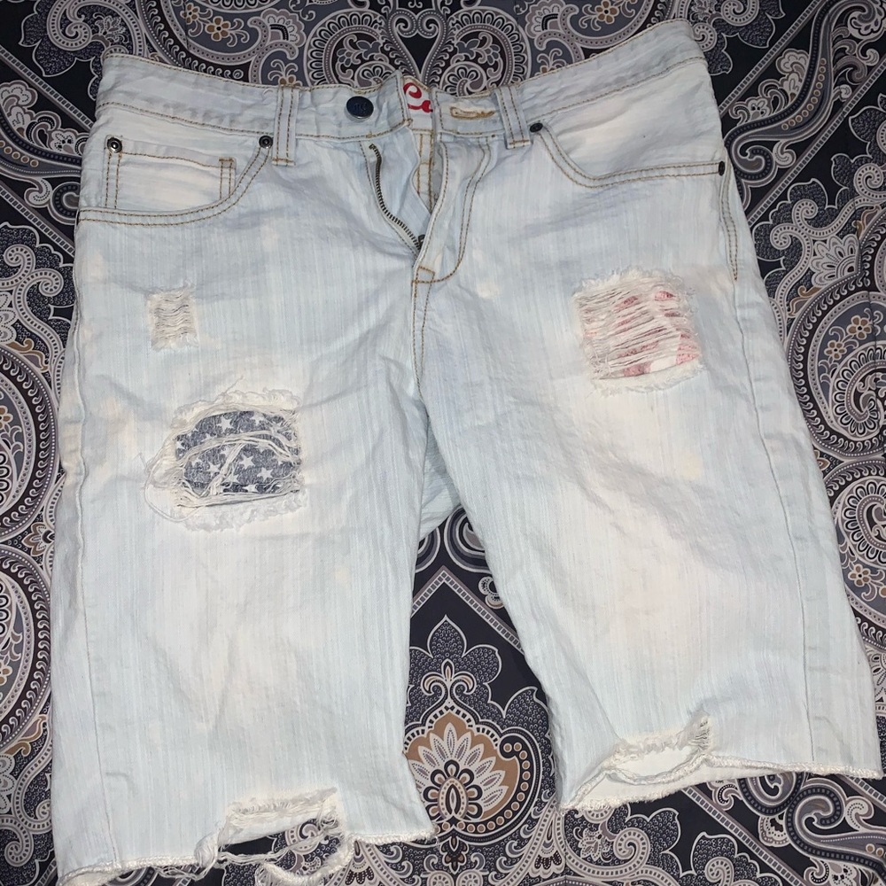 Red camel shorts